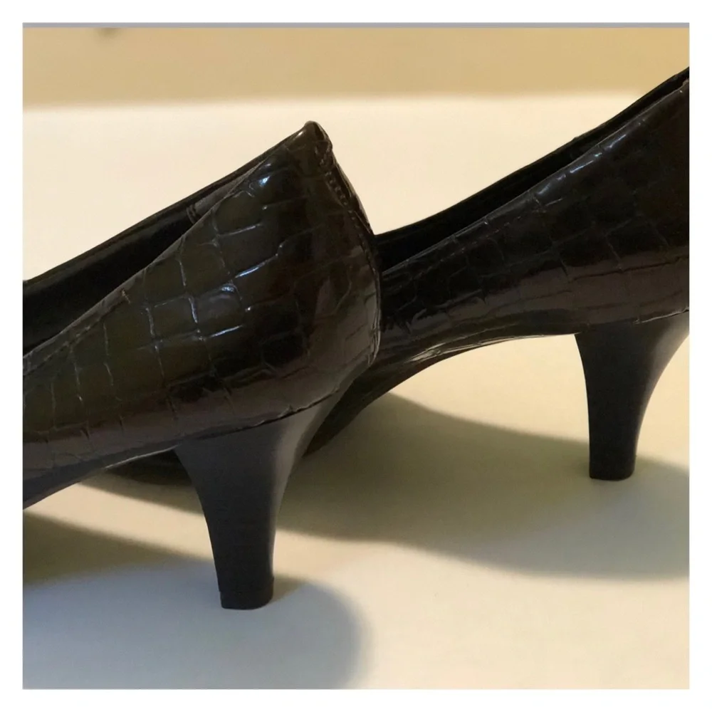 Bass & Co. Dawn burgundy brown heels - Picture 6 of 8
